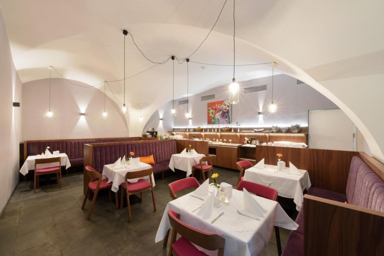 BoutiqueHotel Dom - Rooms&Suites Graz Extérieur photo